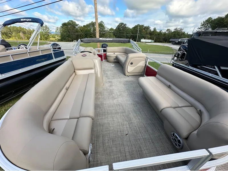 Slide: The Image of Ranger 200C 2024 - 9