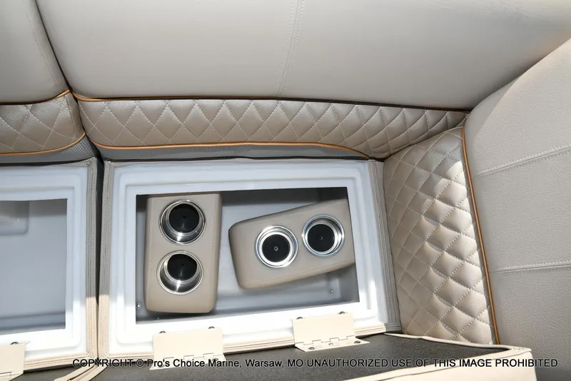 Slide: The Image of Ranger 243C Cruise w/250HP Mercury 4 Stroke 2025 - 56