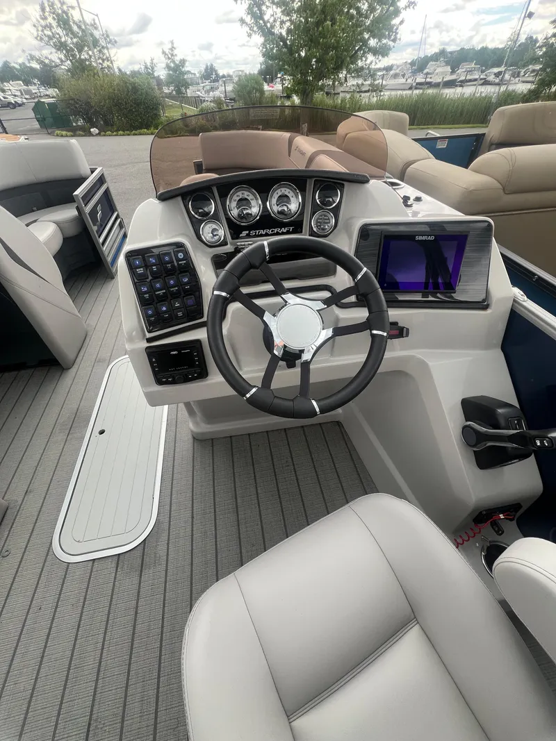 Slide: The Image of Starcraft CX 23 DL BAR 2025 - 10