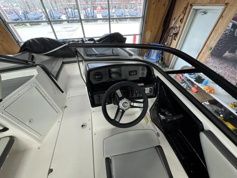 Slide: The Image of Yamaha AR190 2025 - 4