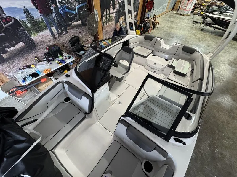 Slide: The Image of Yamaha AR190 2025 - 5