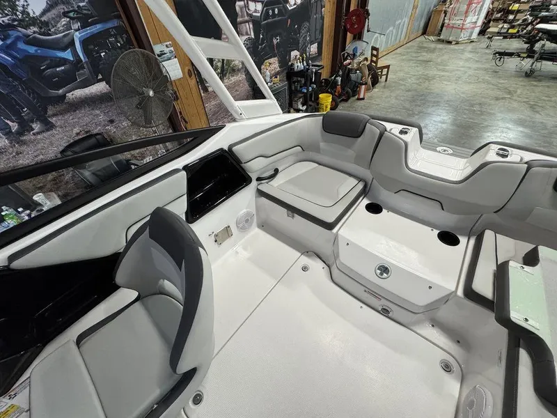 Slide: The Image of Yamaha AR190 2025 - 7