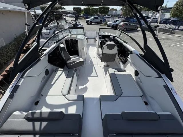 Slide: The Image of Yamaha AR250 2025 - 4