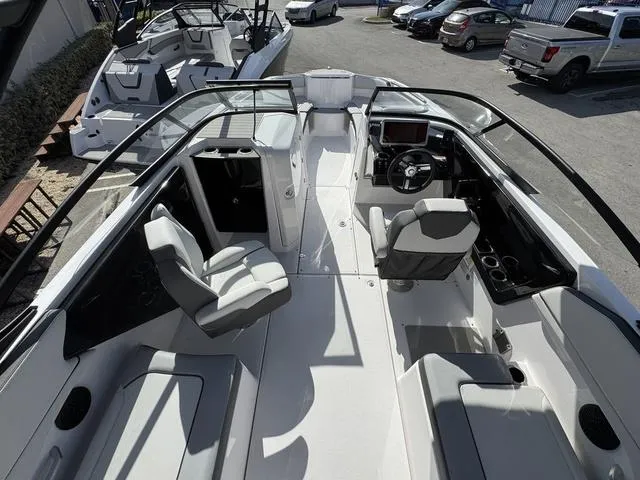 Slide: The Image of Yamaha AR250 2025 - 5