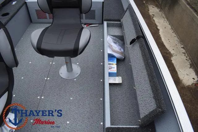 Slide: The Image of Lund 1600 Fury SS 2025 - 21