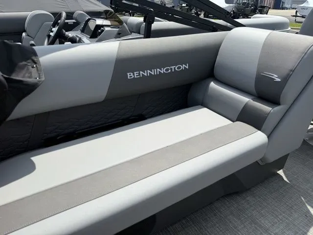 Slide: The Image of Bennington S Quad Bench 24 SSR Tritoon 2025 - 22