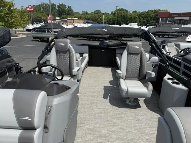 Slide: The Image of Bennington S Quad Bench 24 SSR Tritoon 2025 - 10