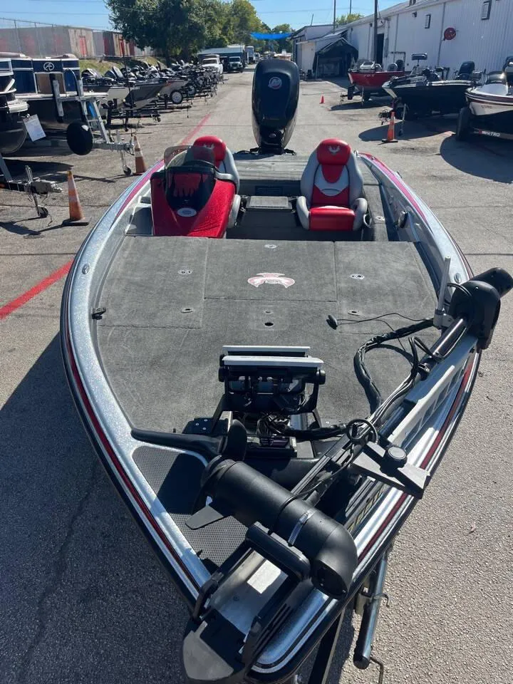 Slide: The Image of 2015 Phoenix 819 Pro fishing boat with dual seats and advanced equipment. - 30