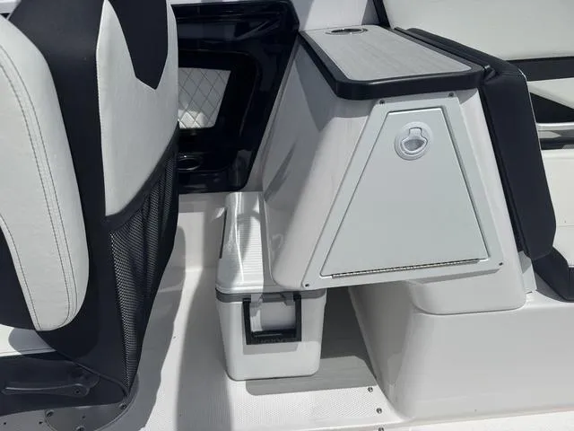 Slide: The Image of Yamaha 252S 2025 - 15