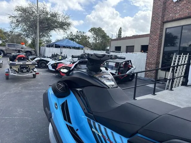 Slide: The Image of 2025 Yamaha Marine Waverunner FX SVHO in black and cyan, featuring audio system. - 6