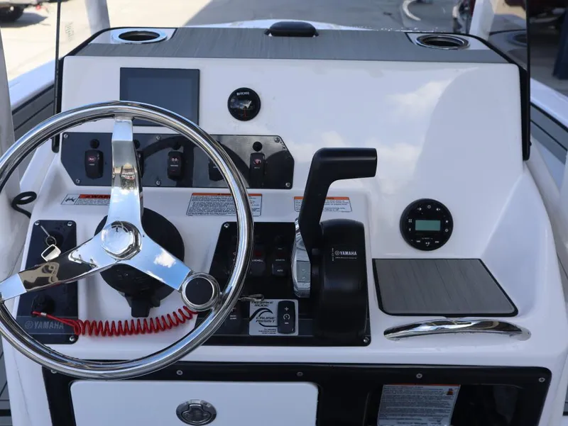 Slide: The Image of Yamaha 195 FSH Sport 2025 - 20