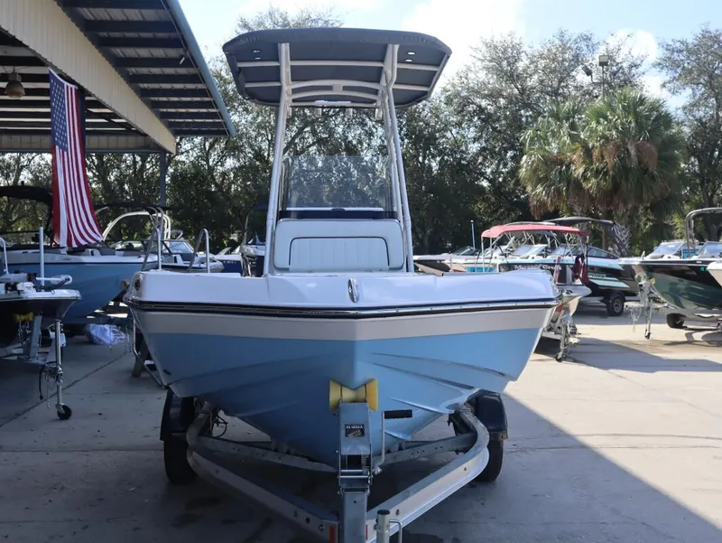 Slide: The Image of Yamaha 195 FSH Sport 2025 - 7