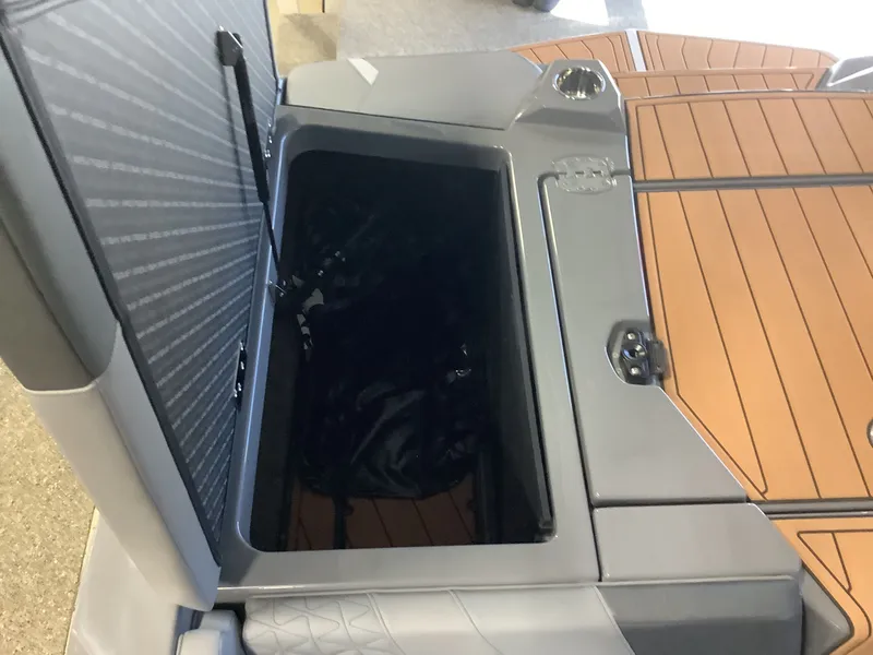 Slide: The Image of Nautique Super Air GS24 2025 - 22