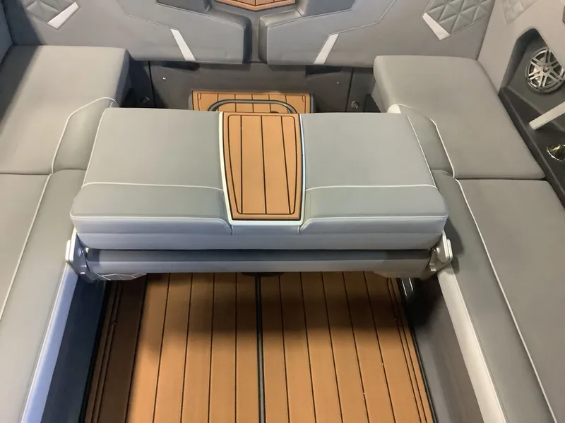 Slide: The Image of Nautique Super Air GS24 2025 - 28