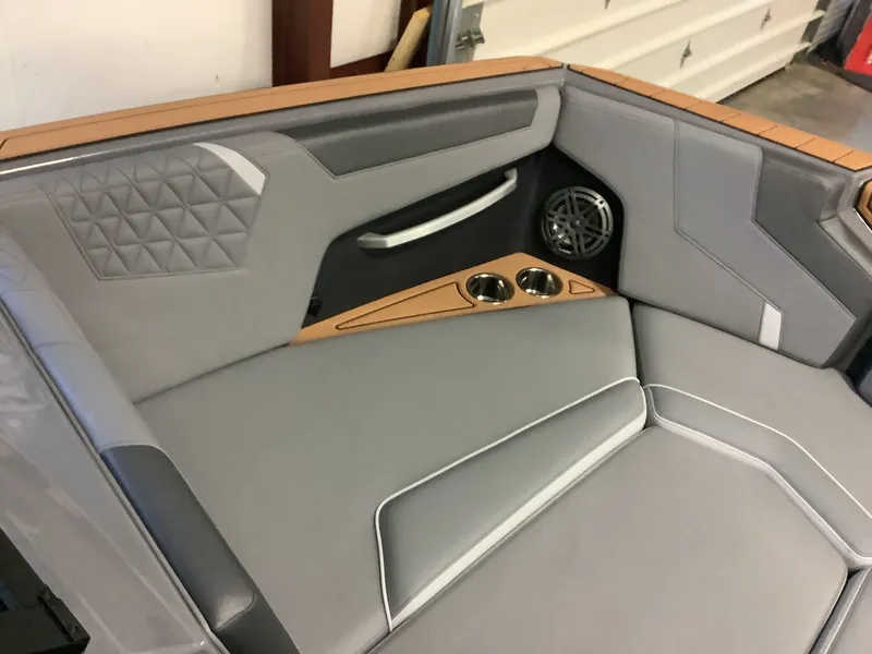 Slide: The Image of Nautique Super Air GS24 2025 - 9