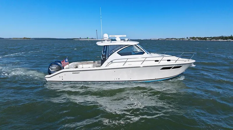 Slide: The Image of Pursuit OS 355 Offshore 2018 - 21