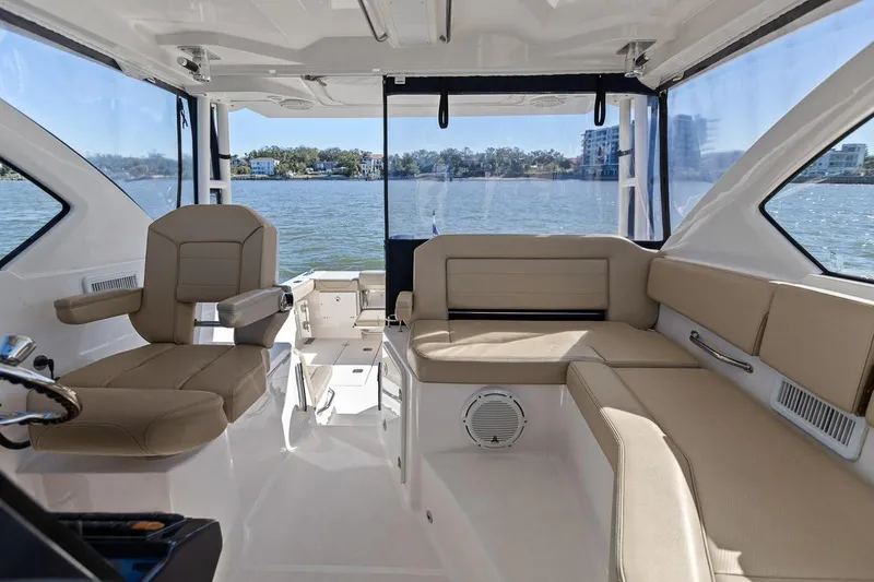 Slide: The Image of Pursuit OS 355 Offshore 2018 - 3