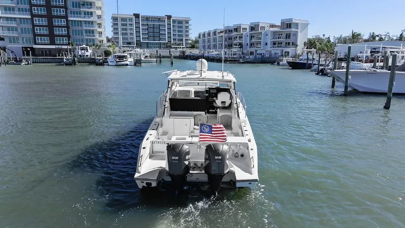 Slide: The Image of Pursuit OS 355 Offshore 2018 - 37