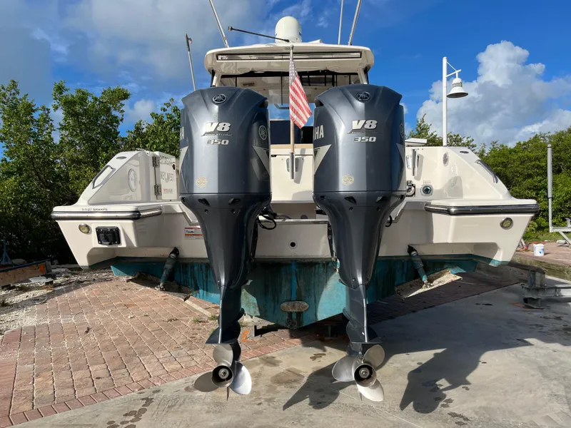 Slide: The Image of Pursuit OS 355 Offshore 2018 - 39