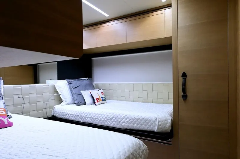 Slide: The Image of Pershing 92 2015 - 14