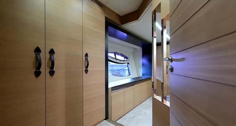 Slide: The Image of Pershing 92 2015 - 25