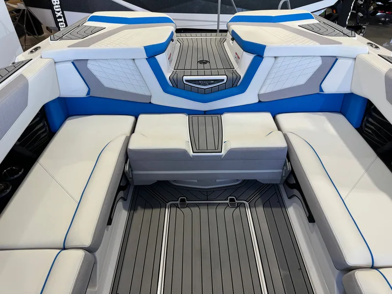 Slide: The Image of Nautique Super Air Nautique G23 2024 - 28
