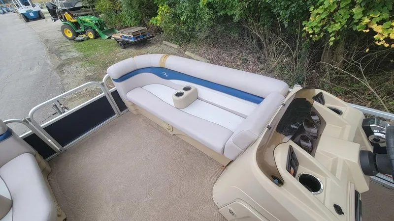 Slide: The Image of Bennington 20 SL 2012 - 11