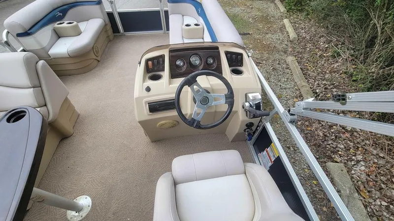 Slide: The Image of Bennington 20 SL 2012 - 4