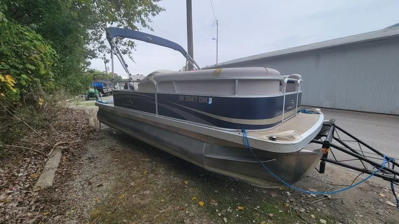 Slide: The Image of Bennington 20 SL 2012 - 9