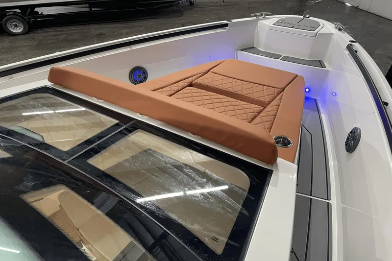 Slide: The Image of Saxdor 320 GTO 2025 - 30