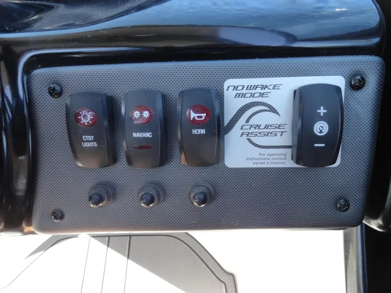 Slide: The Image of Control panel of 2017 Yamaha AR195 boat with various switches and cruise assist feature. - 10