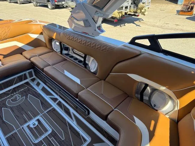 Slide: The Image of Centurion Ri245 2025 - 9