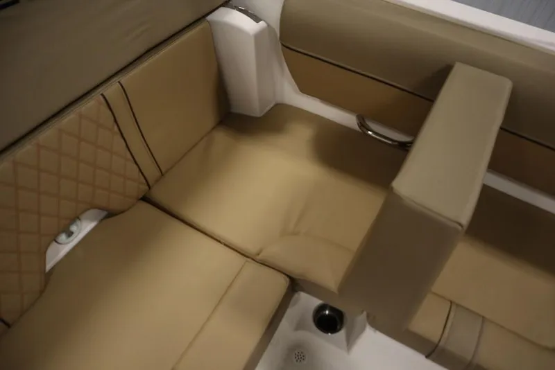 Slide: The Image of Bayliner DX 2050 2024 - 56