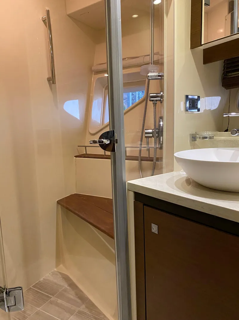 Slide: The Image of Luxurious bathroom interior of 2015 Sea Ray 510 Sundancer yacht. - 44