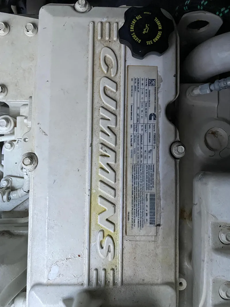 Slide: The Image of Sea Ray Sundancer 510 2015 - 67