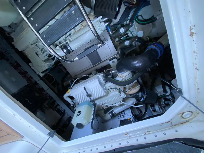 Slide: The Image of Sea Ray Sundancer 510 2015 - 77