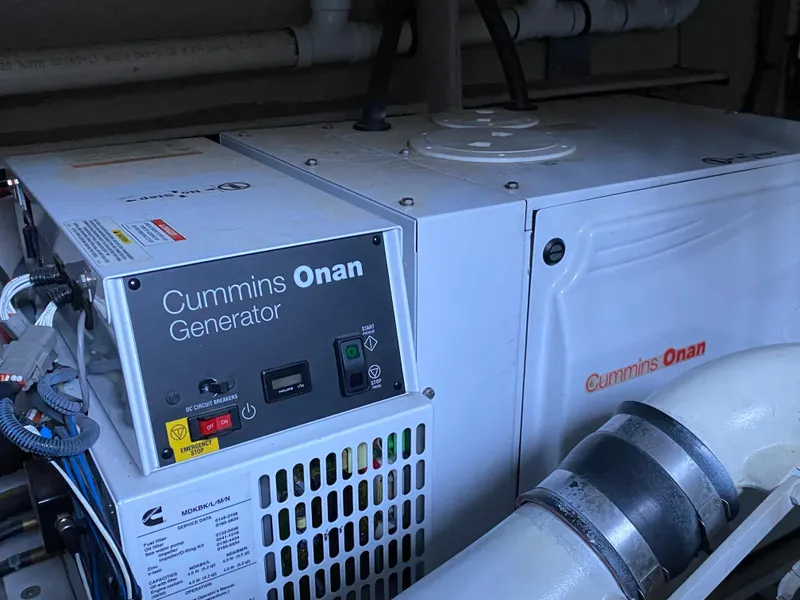 Slide: The Image of Sea Ray Sundancer 510 2015 - 83