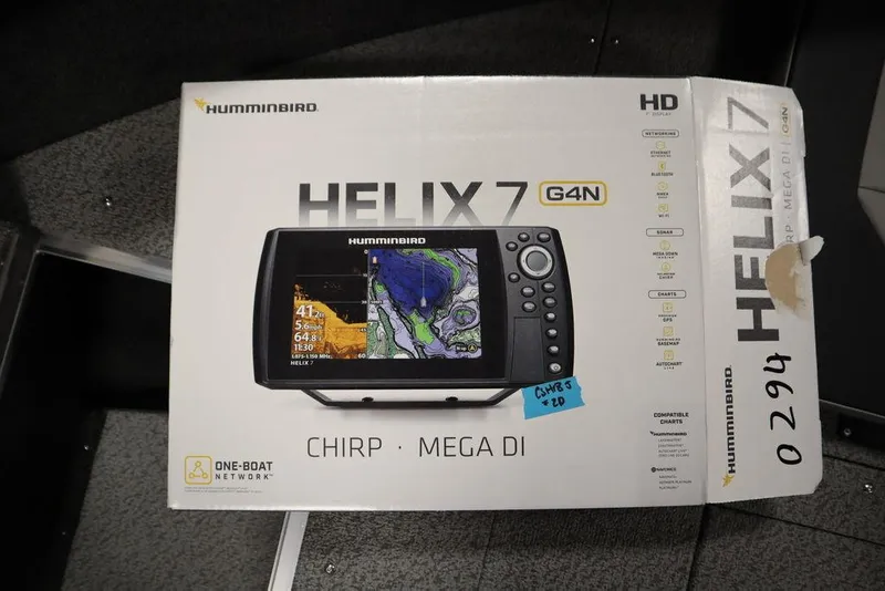 Slide: The Image of Humminbird Helix 7 G4N fish finder box on Crestliner 1850 Super Hawk JS, 2025 model. - 17