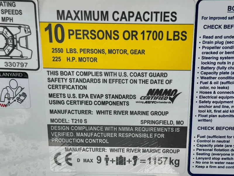 Slide: The Image of Tahoe 210 S 2022 boat capacity label: 10 persons or 1700 lbs, 225 HP motor. - 26