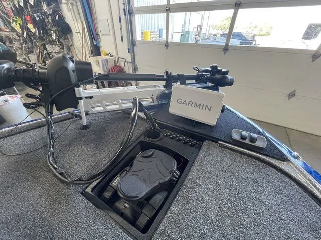 Slide: The Image of Nitro Z19 Pro 2025 - 23