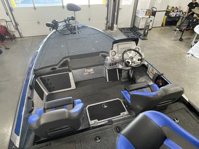 Slide: The Image of Nitro Z19 Pro 2025 - 29