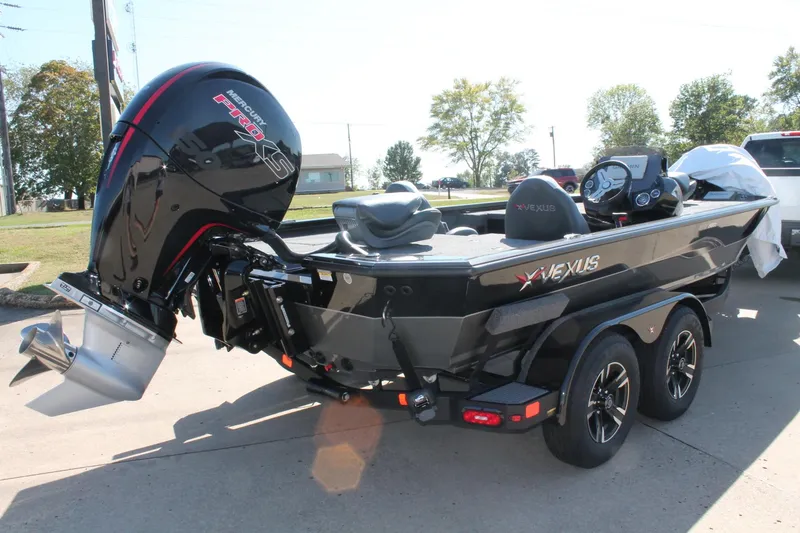 Slide: The Image of Vexus AVX1980C 2025 - 17