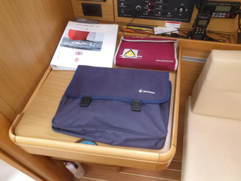 Slide: The Image of Jeanneau Sun Odyssey 36i 2010 - 61