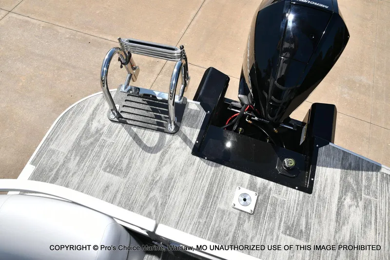 Slide: The Image of 2025 Ranger 243C Cruise boat with 250HP Mercury 4 Stroke engine, rear deck view. - 38