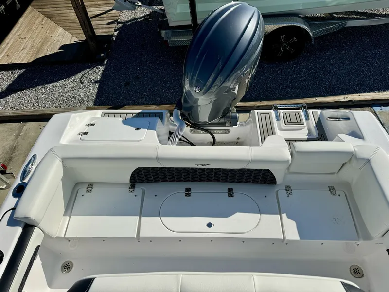 Slide: The Image of Tidewater 220 LXF 2025 - 10