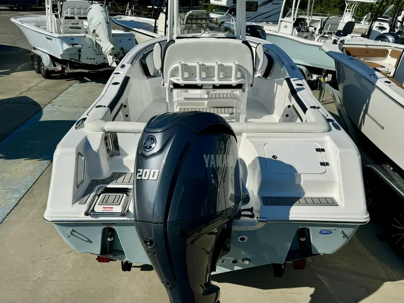 Slide: The Image of Tidewater 220 LXF 2025 - 6