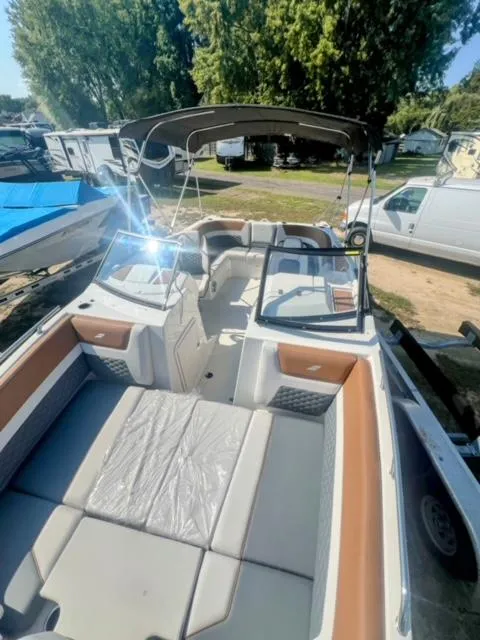 Slide: The Image of Starcraft SVX 230 OB 2025 - 16