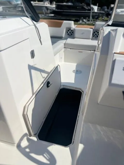 Slide: The Image of Starcraft SVX 230 OB 2025 - 22