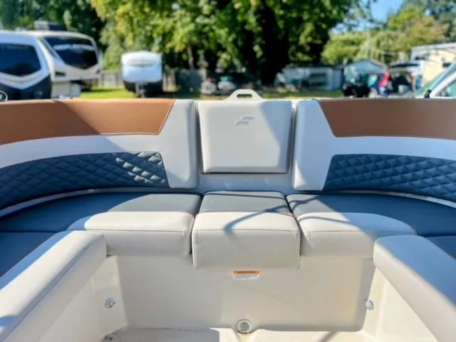 Slide: The Image of Starcraft SVX 230 OB 2025 - 9