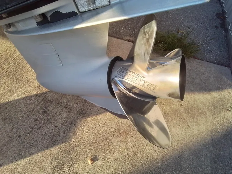 Slide: The Image of Bennington 28QSRFBX1 2018 - 28